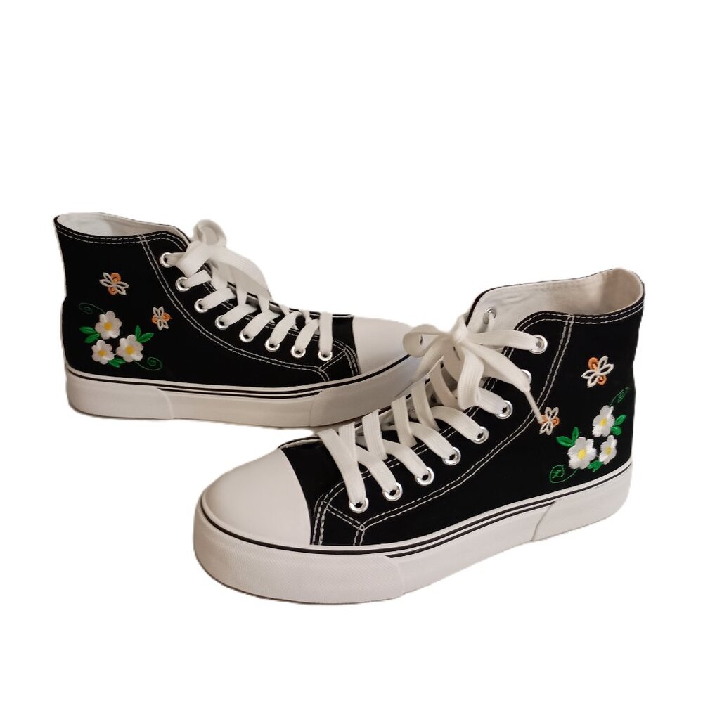 Black Embroidered Floral High Top Sneakers Women’s Size 8 NWOT - Picture 2 of 13